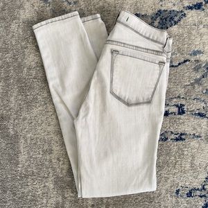J BRAND Capri Polar wash jeans white and gray Skinny SIZE 25